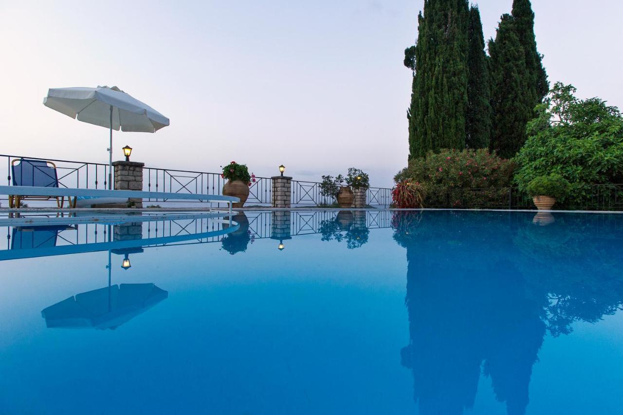 Villa Bacchus Kassiopi Corfu Exterior photo